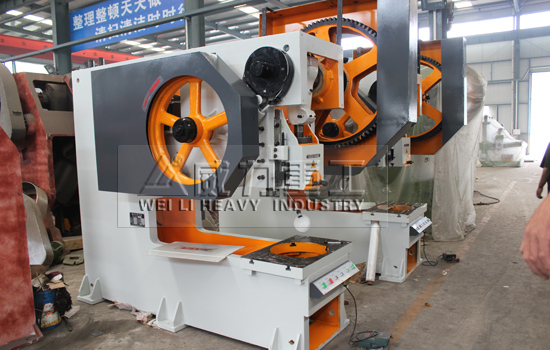 JB21S-160T深喉800沖床成功發(fā)貨河北